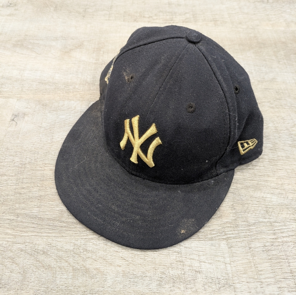 MLB New Era New York Yankees Mariano Rivera Gold Flat Brim Cap Size 7⅛